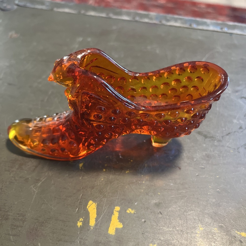 FENTON ART GLASS HOBNAIL AMBERINA SHOE SLIPPER WITH PANTHER/CAT 3"T 5.75" W